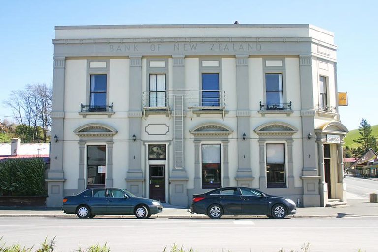 Photo of property in 21 Ross Place, Lawrence, 9532