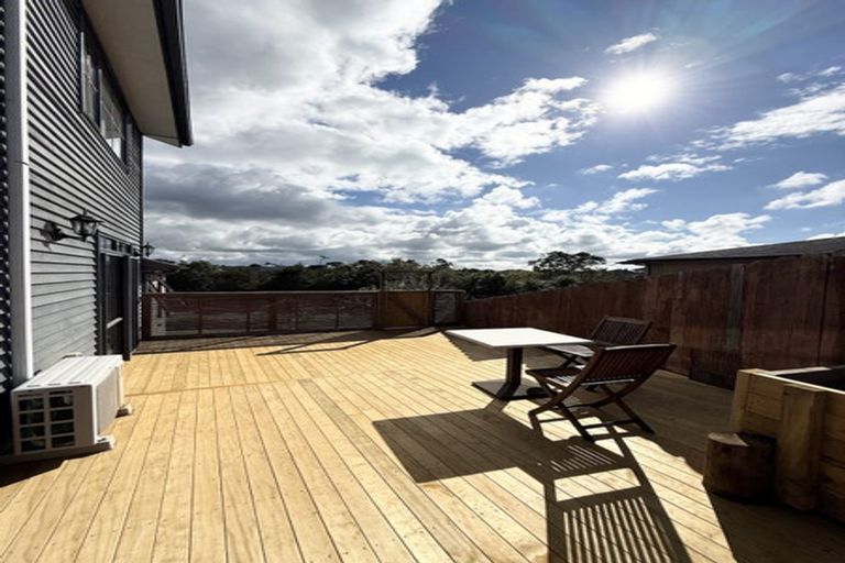 Photo of property in 46 Bur Oak Terrace, Schnapper Rock, Auckland, 0632