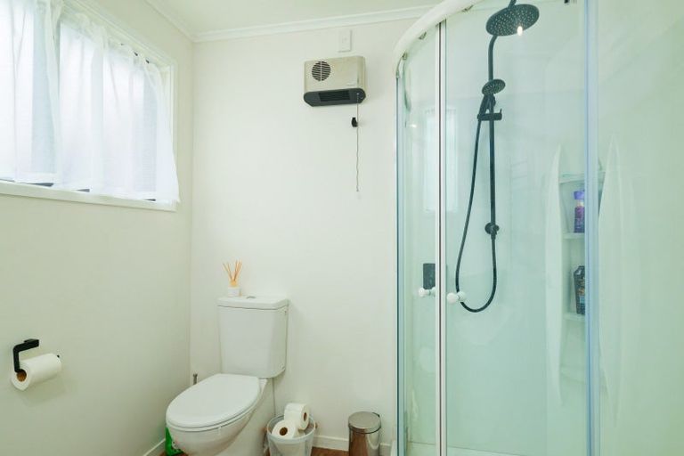 Photo of property in 12 Achray Street, Waiau, 7332