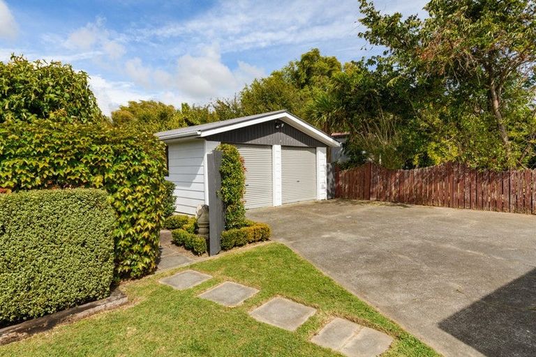 Photo of property in 32 Geraldine Crescent, Cloverlea, Palmerston North, 4412
