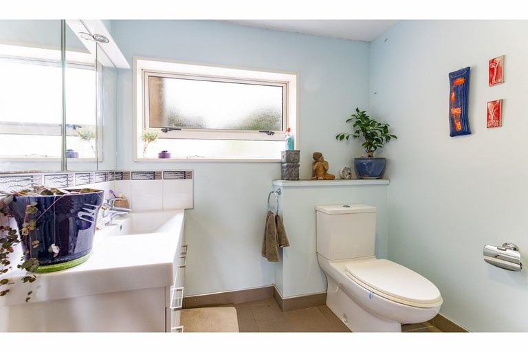 Photo of property in 22 Mervyn Drive, Avondale, Christchurch, 8061