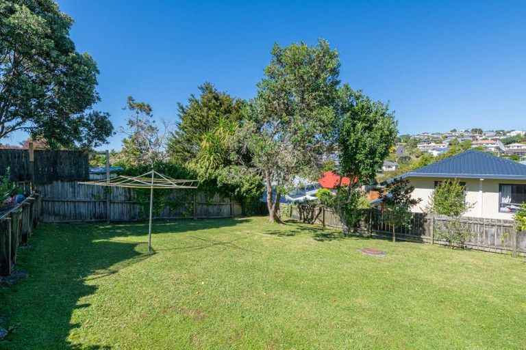 Photo of property in 245 Vipond Road, Stanmore Bay, Whangaparaoa, 0932