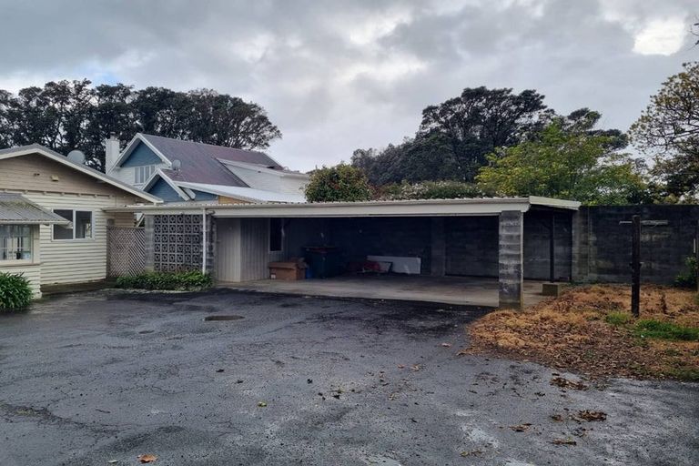 Photo of property in 130 Pendarves Street, New Plymouth, 4312