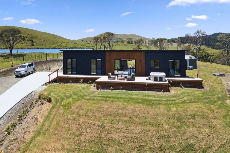 Photo of property in 144 Takahoa Drive, Kaiwaka, 0573