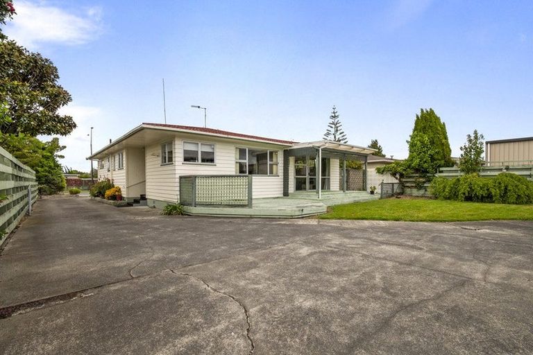 Photo of property in 36 John F Kennedy Drive, Milson, Palmerston North, 4414