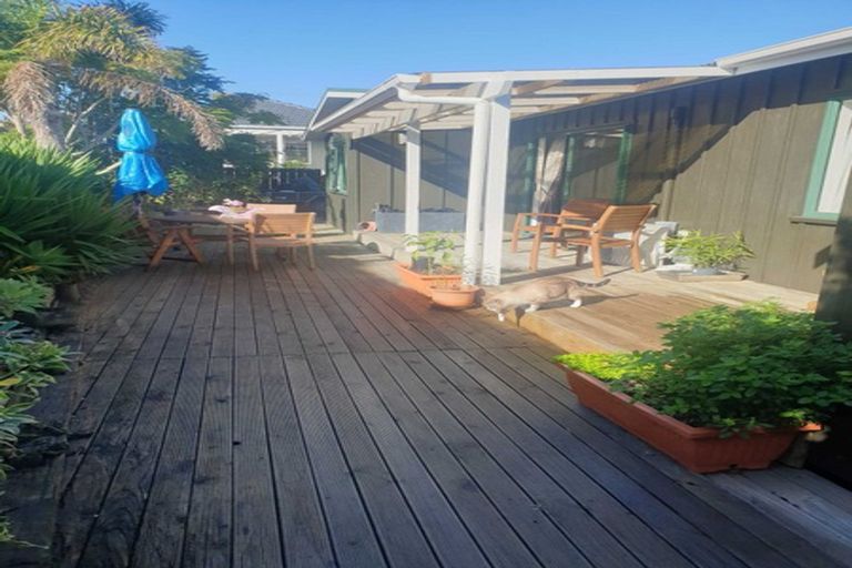 Photo of property in 76b Wharf Road, Clarks Beach, Pukekohe, 2679