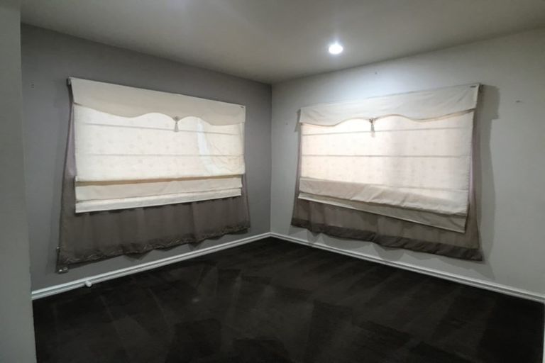 Photo of property in 31 Killybegs Drive, Pinehill, Auckland, 0632