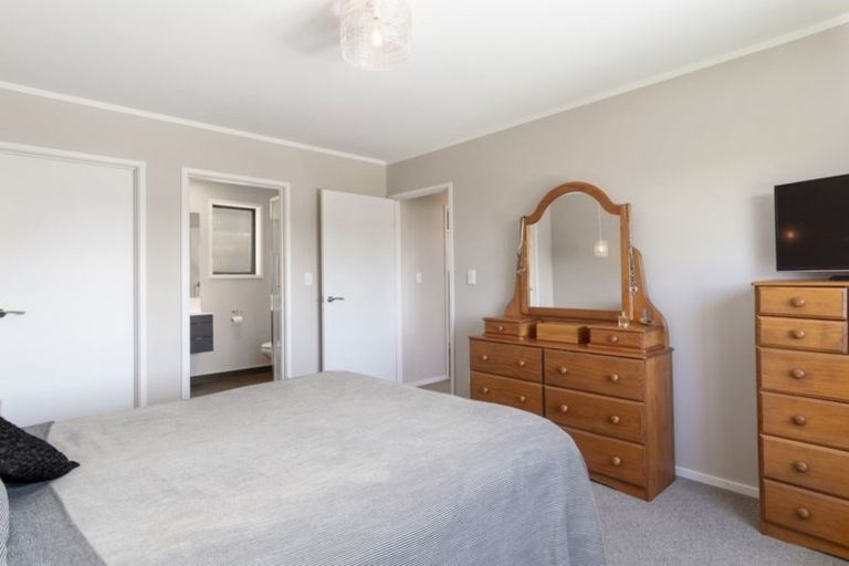 Photo of property in 3 Lakeside Terrace, Omokoroa, 3114