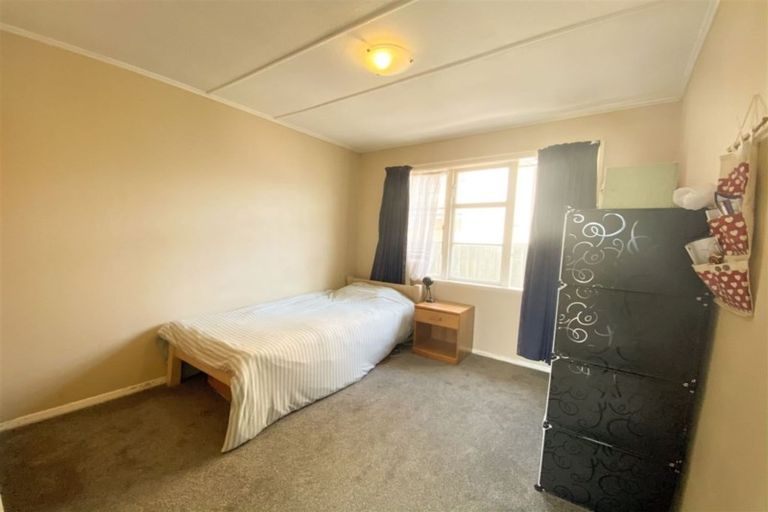 Photo of property in 1/52 Uxbridge Street, Redwood, Christchurch, 8051