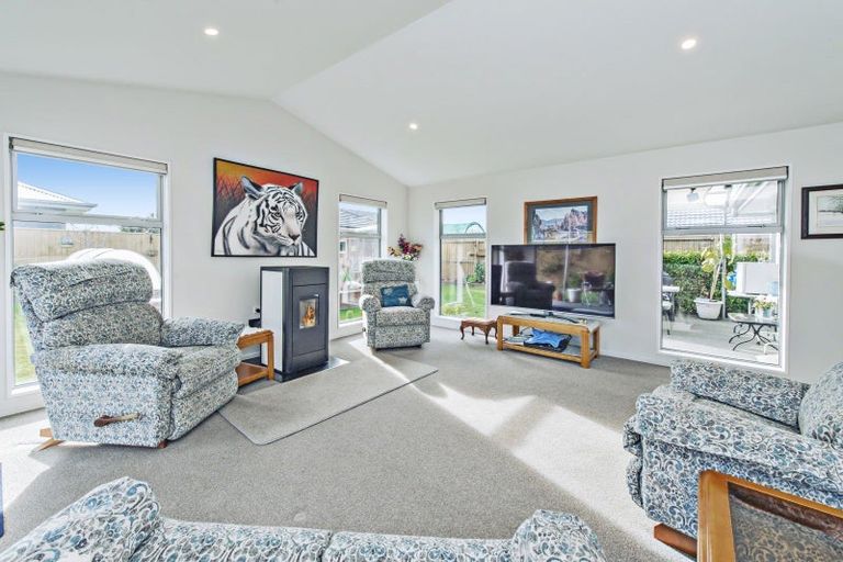 Photo of property in 45 Navy Loop, Rolleston, 7614