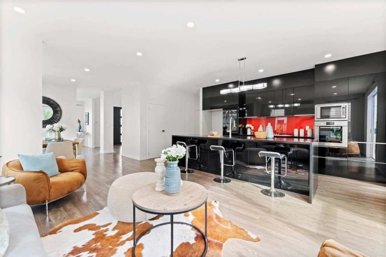 Photo of property in 41 Remuremu Street, Long Bay, Auckland, 0630