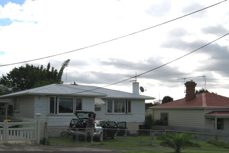 Photo of property in 211 Victoria Road, Devonport, Auckland, 0624