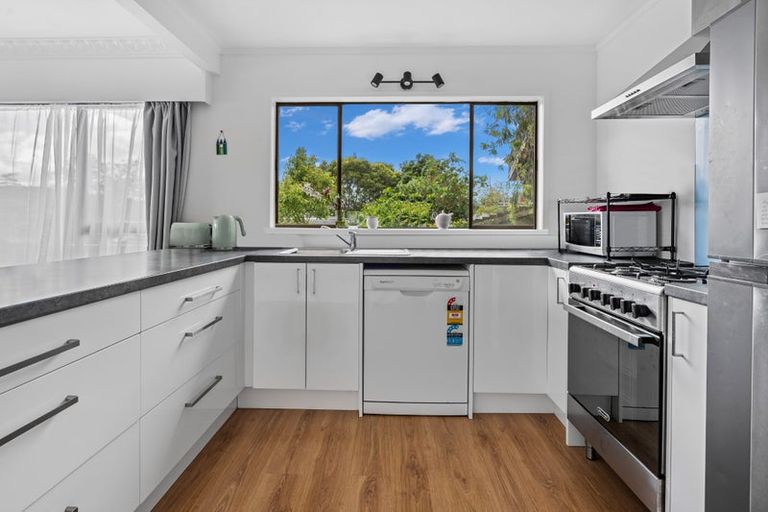 Photo of property in 52 Hilltop Avenue, Morningside, Whangarei, 0110