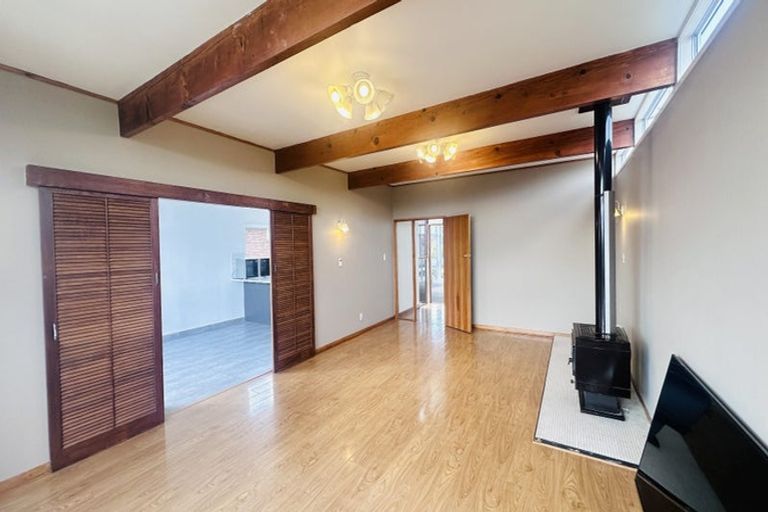 Photo of property in 151 Bleakhouse Road, Mellons Bay, Auckland, 2014