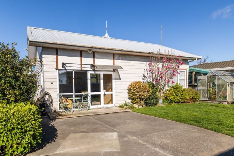 Photo of property in 70 Murphy Road, Taradale, Napier, 4112