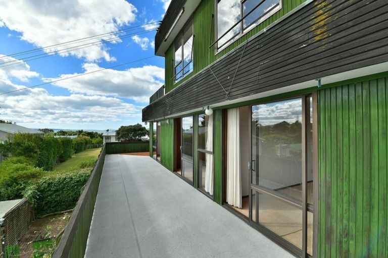 Photo of property in 282 Vipond Road, Stanmore Bay, Whangaparaoa, 0932