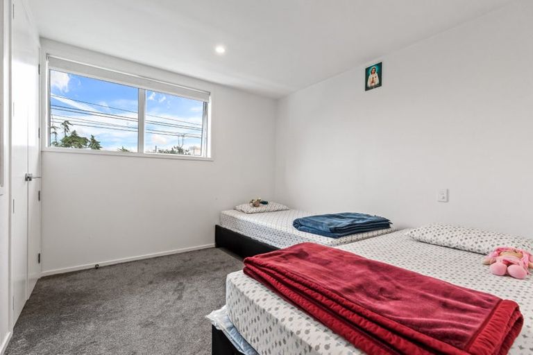 Photo of property in 4/21 Titoki Street, Te Atatu Peninsula, Auckland, 0610