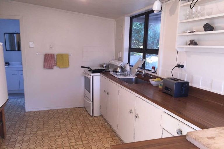 Photo of property in 26 The Parade, Paekakariki, 5034
