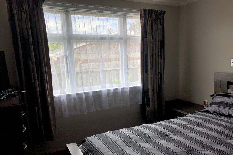 Photo of property in 1/375 Yaldhurst Road, Russley, Christchurch, 8042