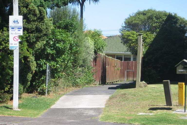 Photo of property in 10 Anakiwa Place, Milford, Auckland, 0620