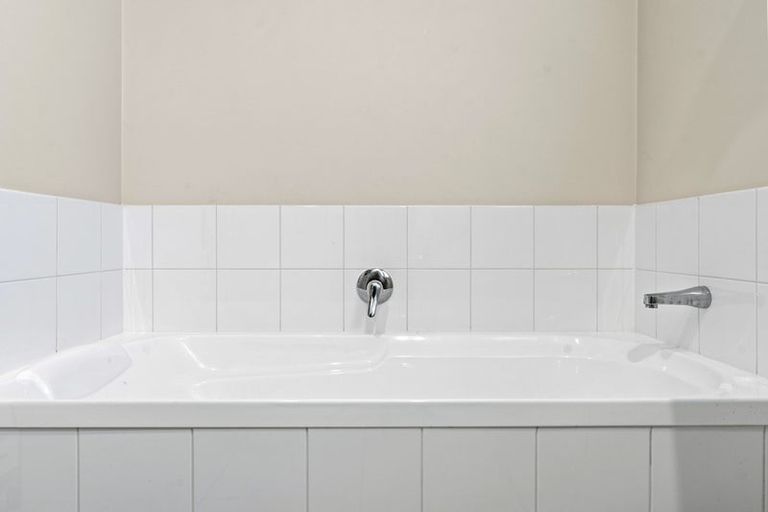 Photo of property in 54a Pemberton Avenue, Bayview, Auckland, 0629