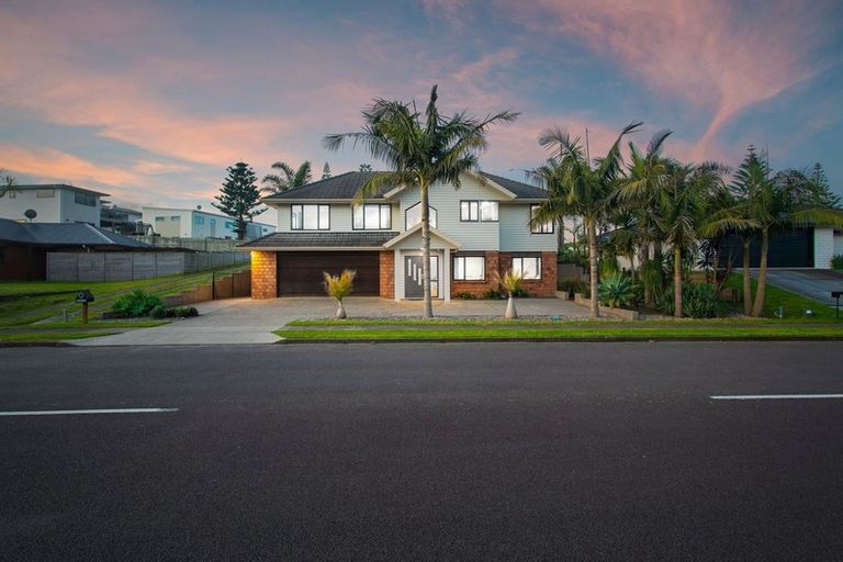 Photo of property in 4 Fishermans Drive, Coastlands, Whakatane, 3120