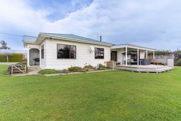 Photo of property in 449 Fraser Road, Lochiel, Winton, 9781