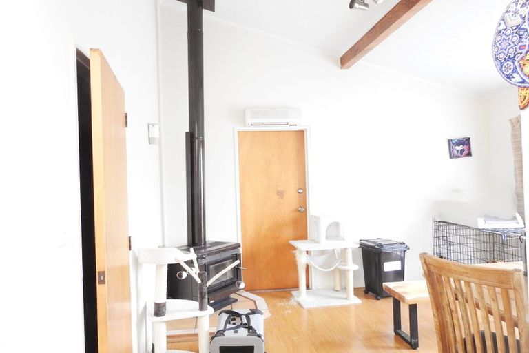 Photo of property in 64 De Quincey Terrace, Highland Park, Auckland, 2010