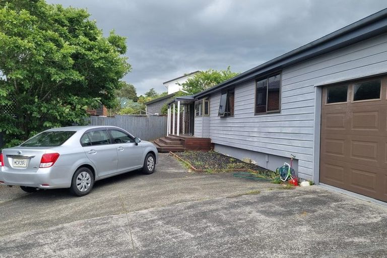 Photo of property in 9 Charles Prevost Drive, The Gardens, Auckland, 2105