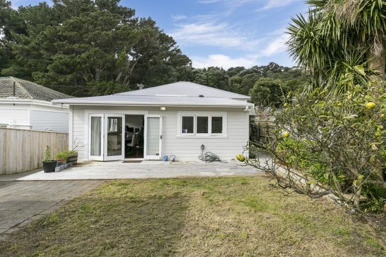 Photo of property in 160 Russell Terrace, Berhampore, Wellington, 6023