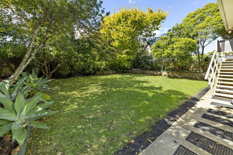 Photo of property in 1/14 Great South Road, Manurewa, Auckland, 2102