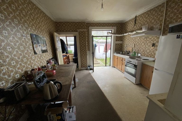 Photo of property in 6 Howe Street, North Dunedin, Dunedin, 9016