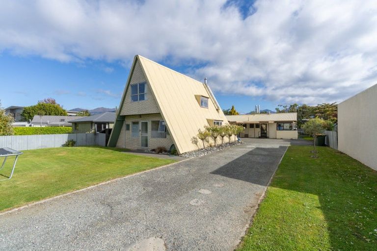 Photo of property in 239 Milford Road, Te Anau, 9600