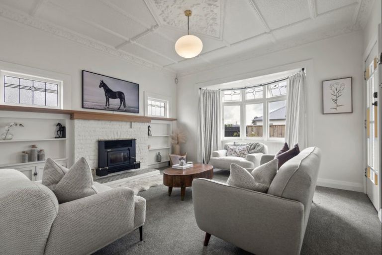 Photo of property in 73 Brightwater Terrace, Terrace End, Palmerston North, 4410