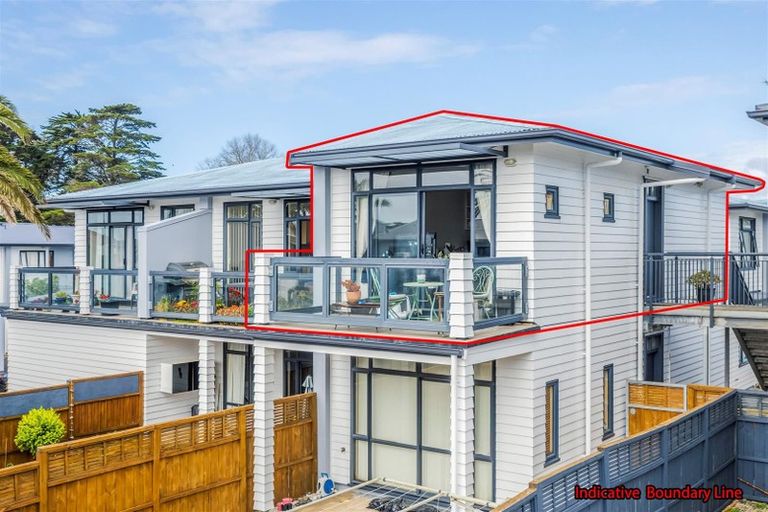 Photo of property in 125/2 Armoy Drive, East Tamaki, Auckland, 2016