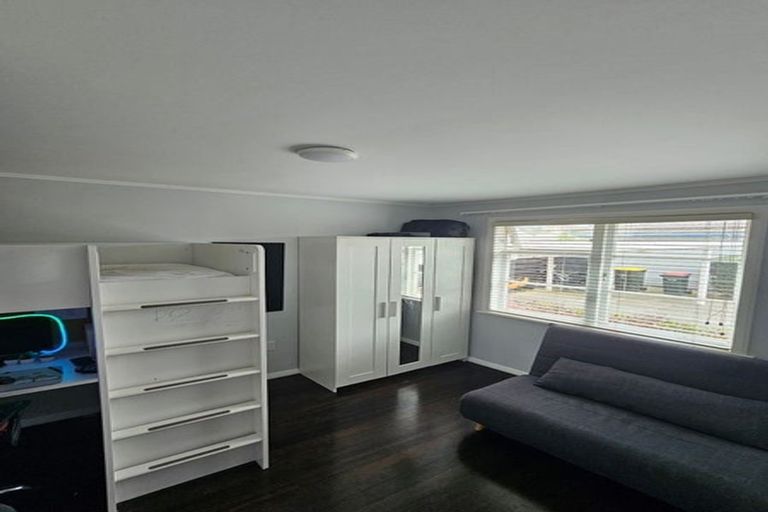 Photo of property in 38 Alexander Street, Cockle Bay, Auckland, 2014