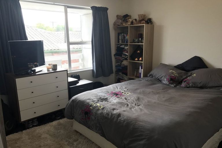 Photo of property in 2/41 Wrights Road, Addington, Christchurch, 8024