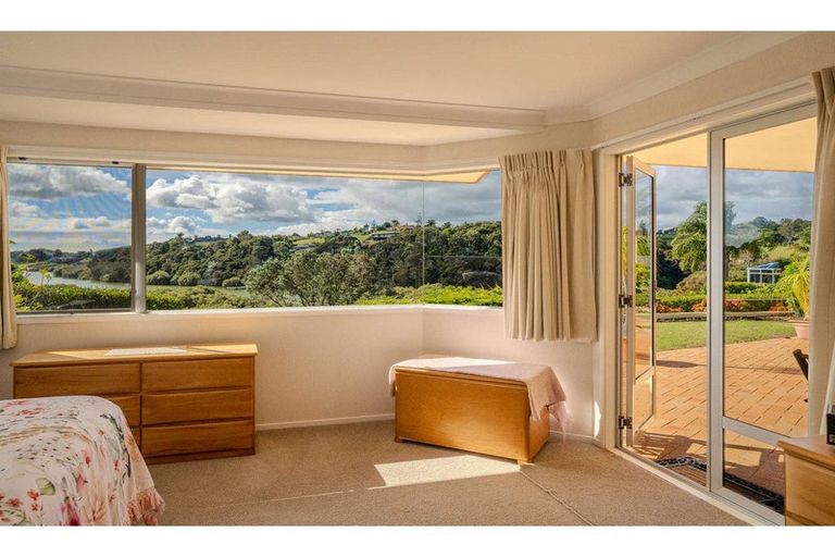 Photo of property in 105 Kemp Road, Kerikeri, 0230