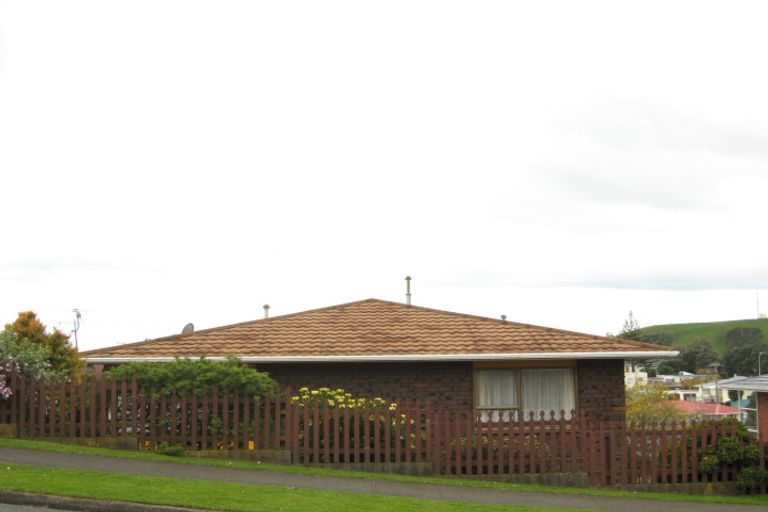 Photo of property in 55 Crownhill Street, Spotswood, New Plymouth, 4310