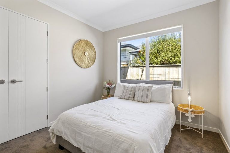 Photo of property in 8 Vinistra Road, Kumeu, 0810