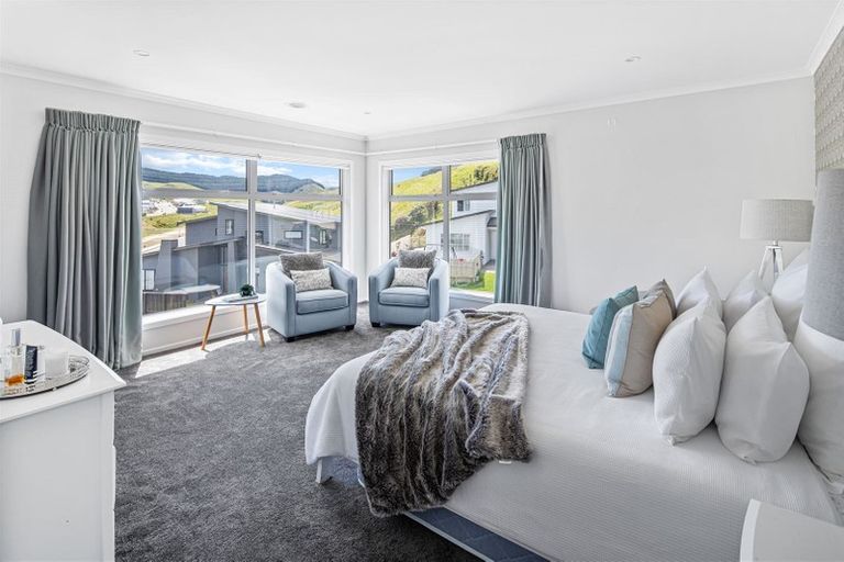 Photo of property in 4 Crompton Avenue, Churton Park, Wellington, 6037