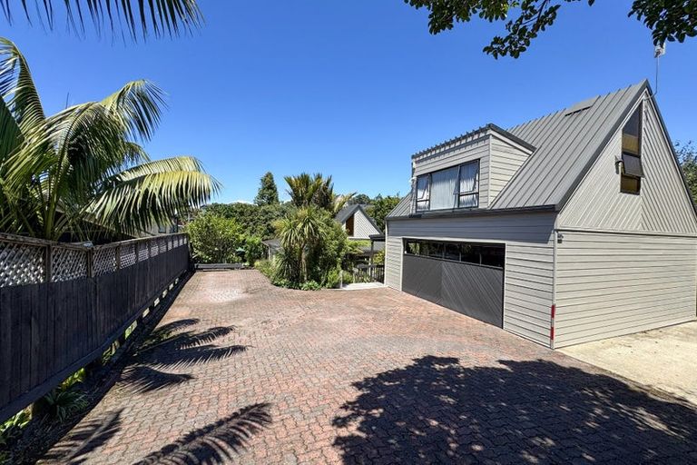 Photo of property in 89a Hebron Road, Waiake, Auckland, 0630