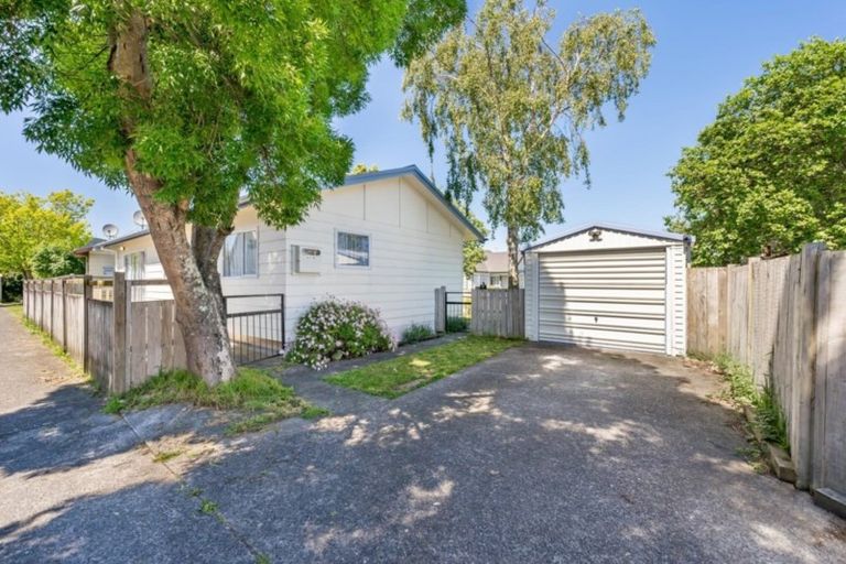 Photo of property in 2/614 Fergusson Drive, Trentham, Upper Hutt, 5018