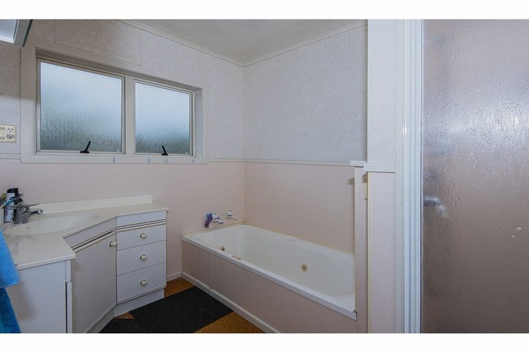 Photo of property in 2/28 Three Mile Bush Road, Te Kamo, Whangarei, 0112