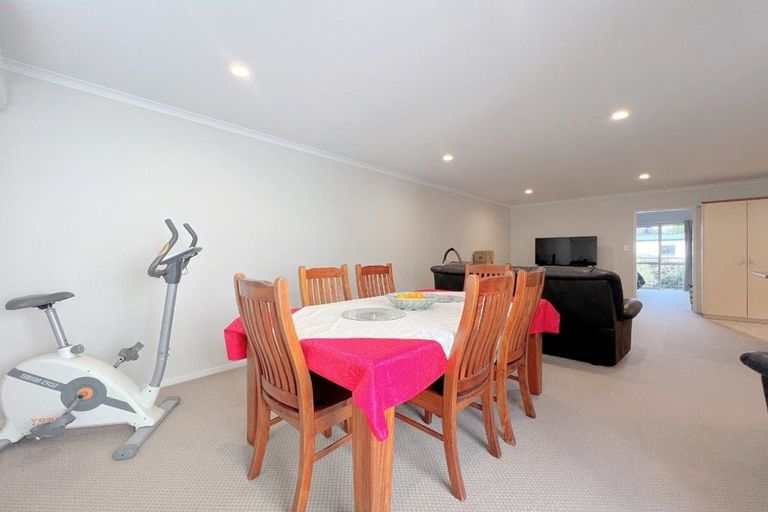 Photo of property in 22d Hunter Street, Hamilton Lake, Hamilton, 3204