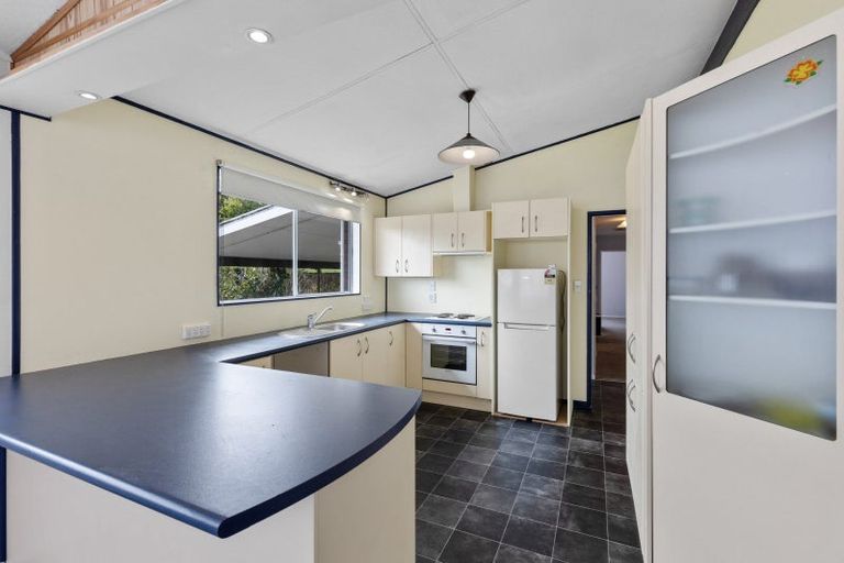 Photo of property in 40 Somerset Crescent, Highbury, Palmerston North, 4412