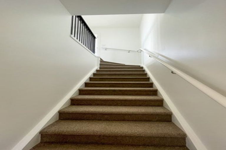 Photo of property in 5/5 Brandon Road, Glen Eden, Auckland, 0602