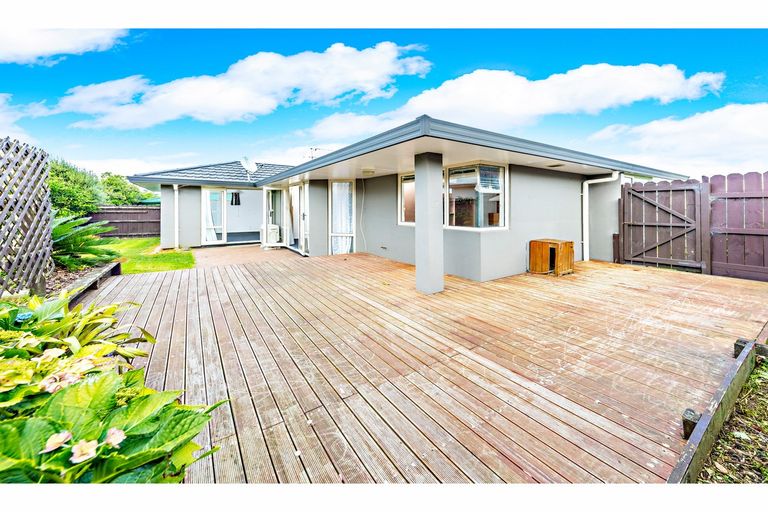 Photo of property in 36 Bellville Drive, Clendon Park, Auckland, 2103