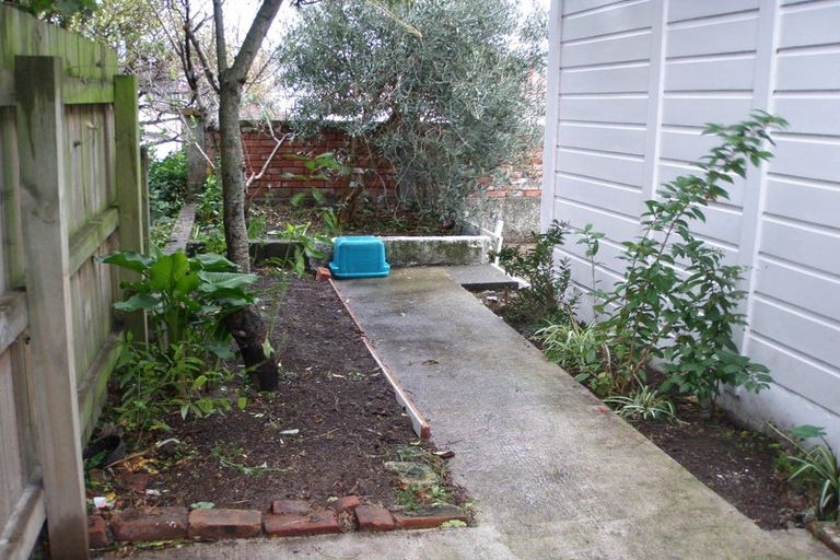 Photo of property in 55 Scarborough Terrace, Mount Victoria, Wellington, 6011