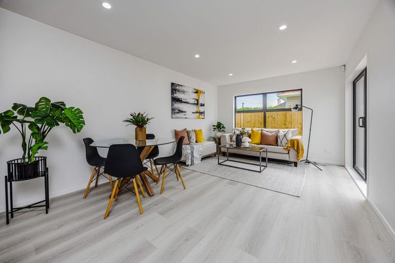 Photo of property in 8b Arimu Road, Papakura, 2110